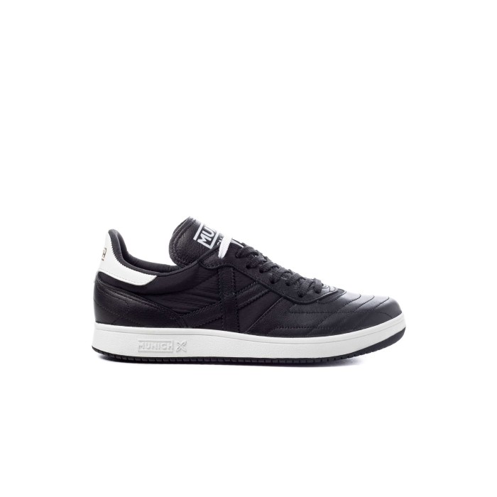 Deportivas de hombre Munich Orion 19 8640019 Negro